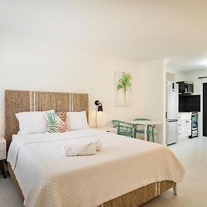 Deluxe Queen Suite